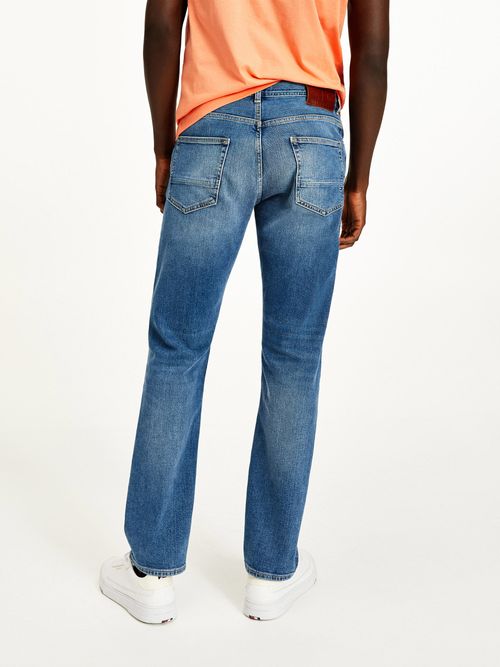 Jeans-Mercer-desteñidos-con-corte-regular-Tommy-Hilfiger