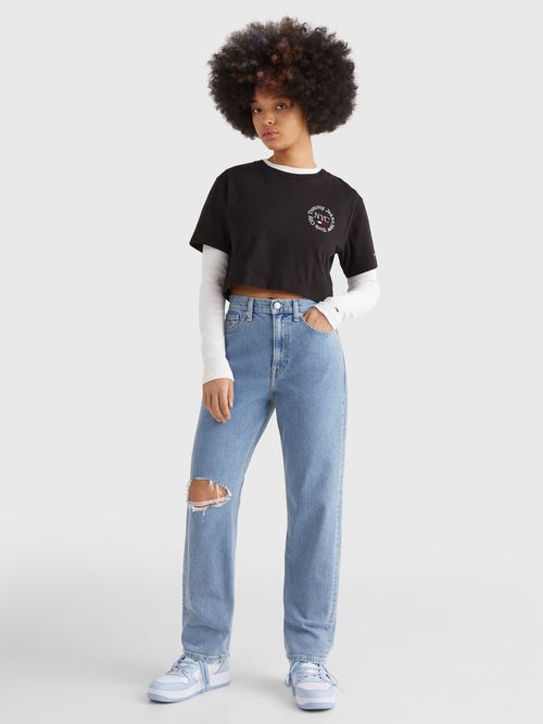 PLAYERA-TOMMY-JEANS-CROPPED-CON-LOGOS-CIRCULARES-DE-MUJER-TOMMY-HILFIGER