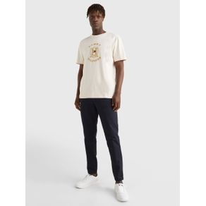 

PLAYERA TOMMY HILFIGER CON LOGO ICONS DORADO DE HOMBRE Talla: L
