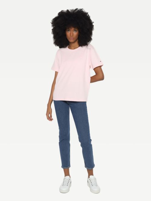 PLAYERA-TOMMY-HILFIGER-AMPLIA-CON-TINTE-NATURAL-DE-MUJER-TOMMY-HILFIGER