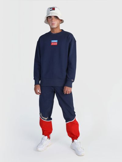 SUDADERA-TOMMY-JEANS-CON-LOGO-BORDADO-DE-HOMBRE-TOMMY-HILFIGER