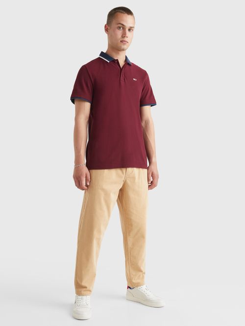 POLO-RIBETEADO-DE-CORTE-REGULAR-TOMMY-JEANS-DE-HOMBRE