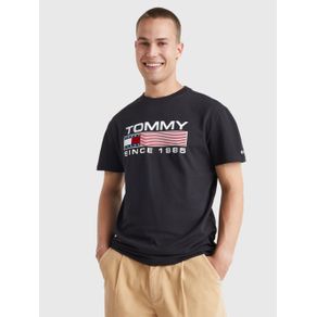 

PLAYERA DE CORTE CLÁSICO CON PARCHE TOMMY JEANS DE HOMBRE Talla: L