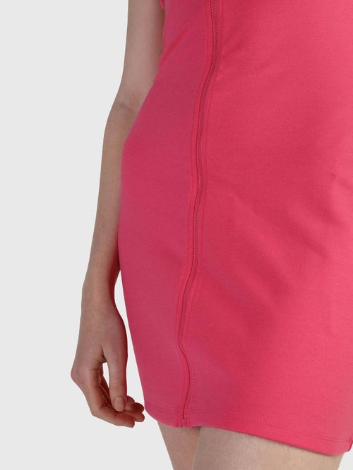 VESTIDO-AJUSTADO-CON-LOGO-CON-LA-FIRMA-TOMMY-JEANS-DE-MUJER