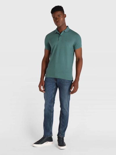 JEANS-STRAIGHT-CON-FRANJA-DISTINTIVA-EN-BOLSILLO-TOMMY-HILFIGER-DE-HOMBRE