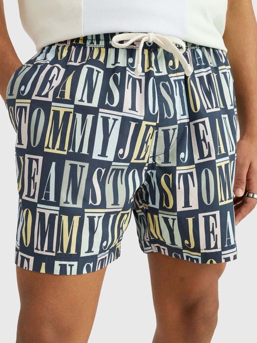 SHORTS-PARA-LA-PLAYA-EN-CAMUFLAJE-PASTEL-TOMMY-JEANS-DE-HOMBRE