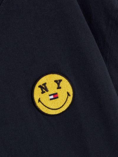 playera-grafica-tommy-jeans-x-smiley-de-hombre