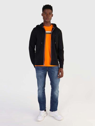 SUDADERA-CON-FRANJA-DISTINTIVA-TOMMY-HILFIGER-DE-HOMBRETommy-Hilfiger