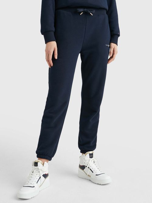Joggers-1985-Collection-de-corte-conico-de-mujer