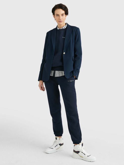 Joggers-1985-Collection-de-corte-conico-de-mujer