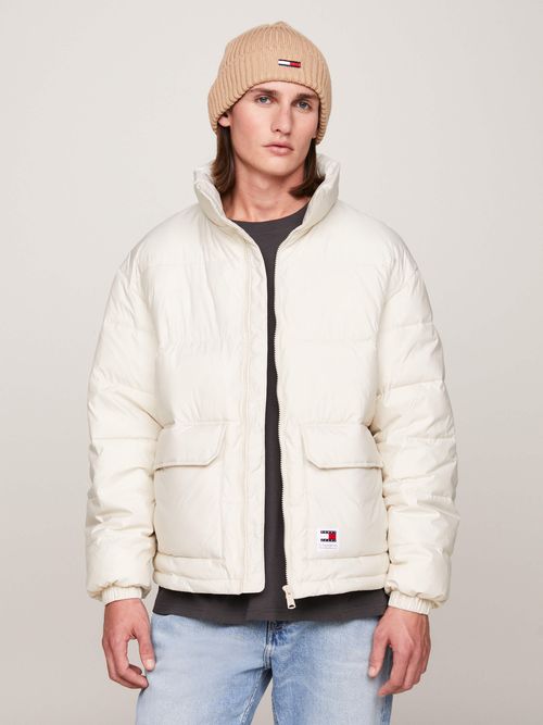 Chamarra-acolchada-con-logo-trasero-de-hombre
