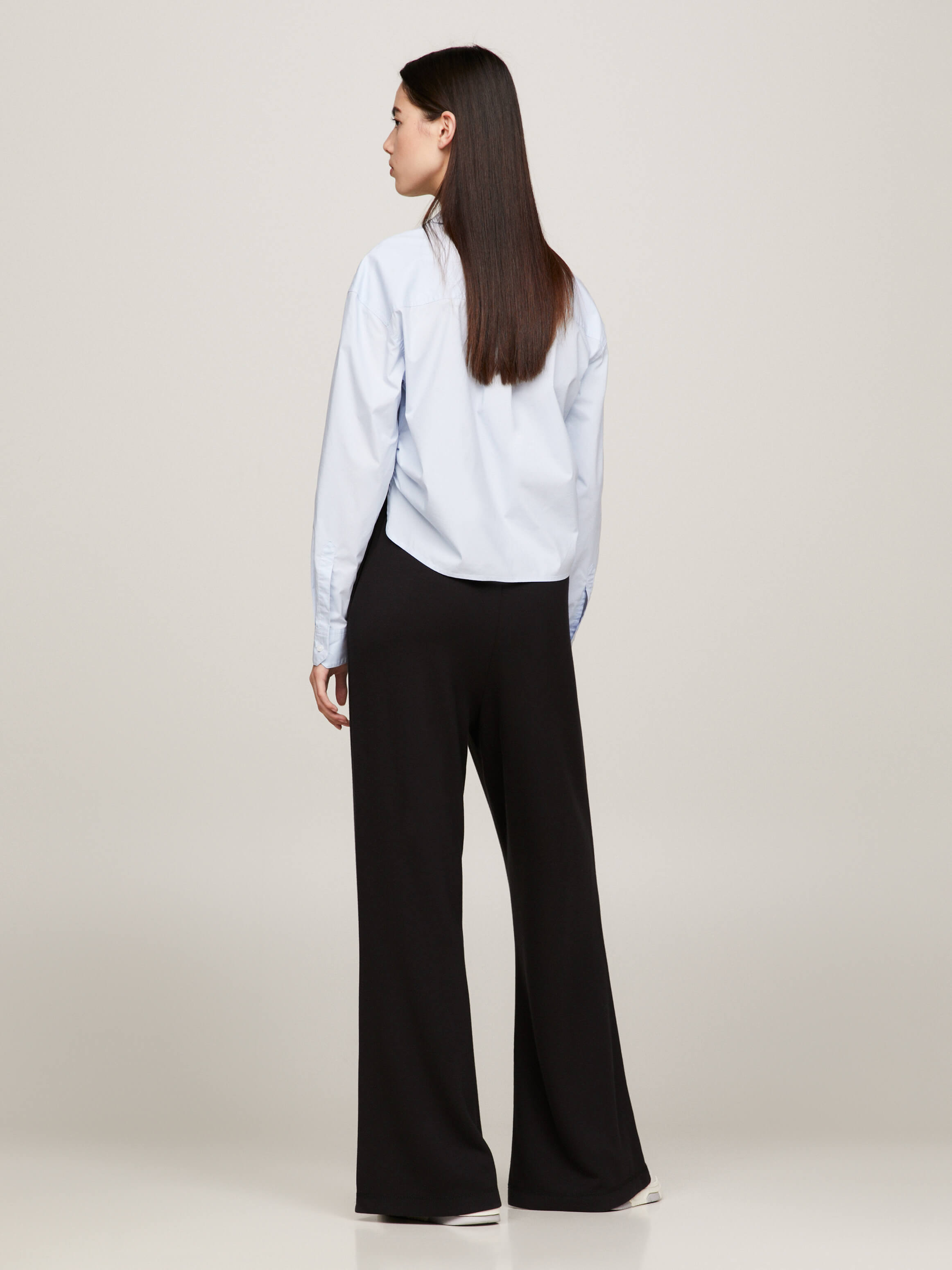 Camisa amplia cropped con lazo frontal de mujer Tommy Jeans