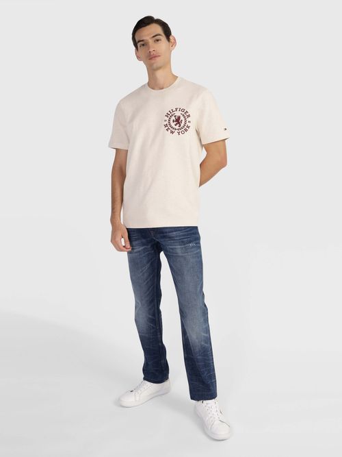 Playera-de-punto-con-logo-y-escudo-de-hombre