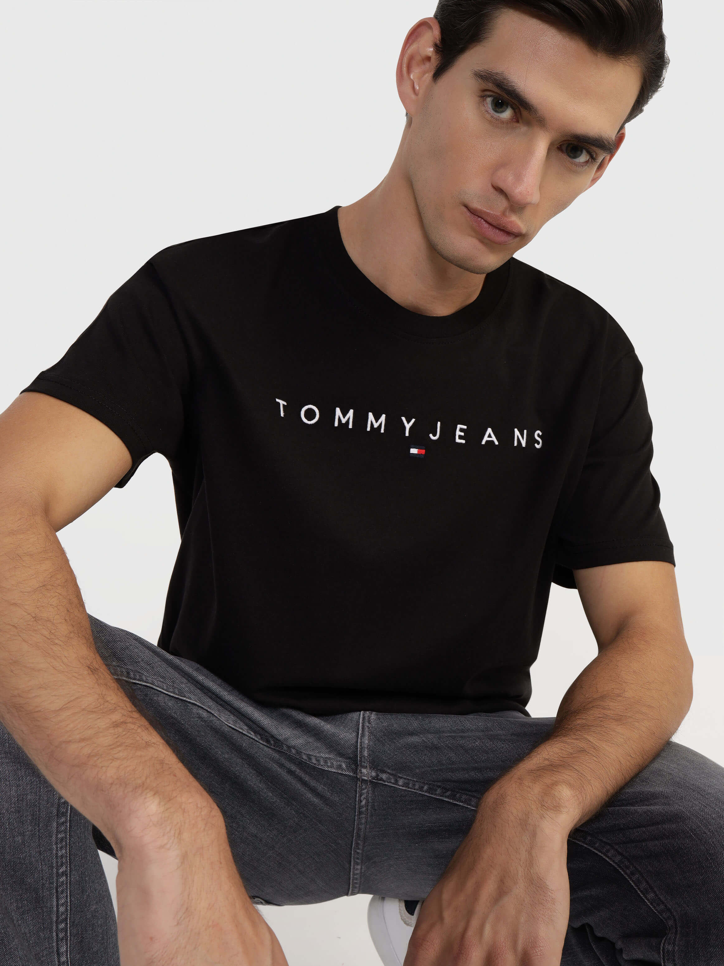 Playera de cuello redondo con logo hombre Tommy Jeans