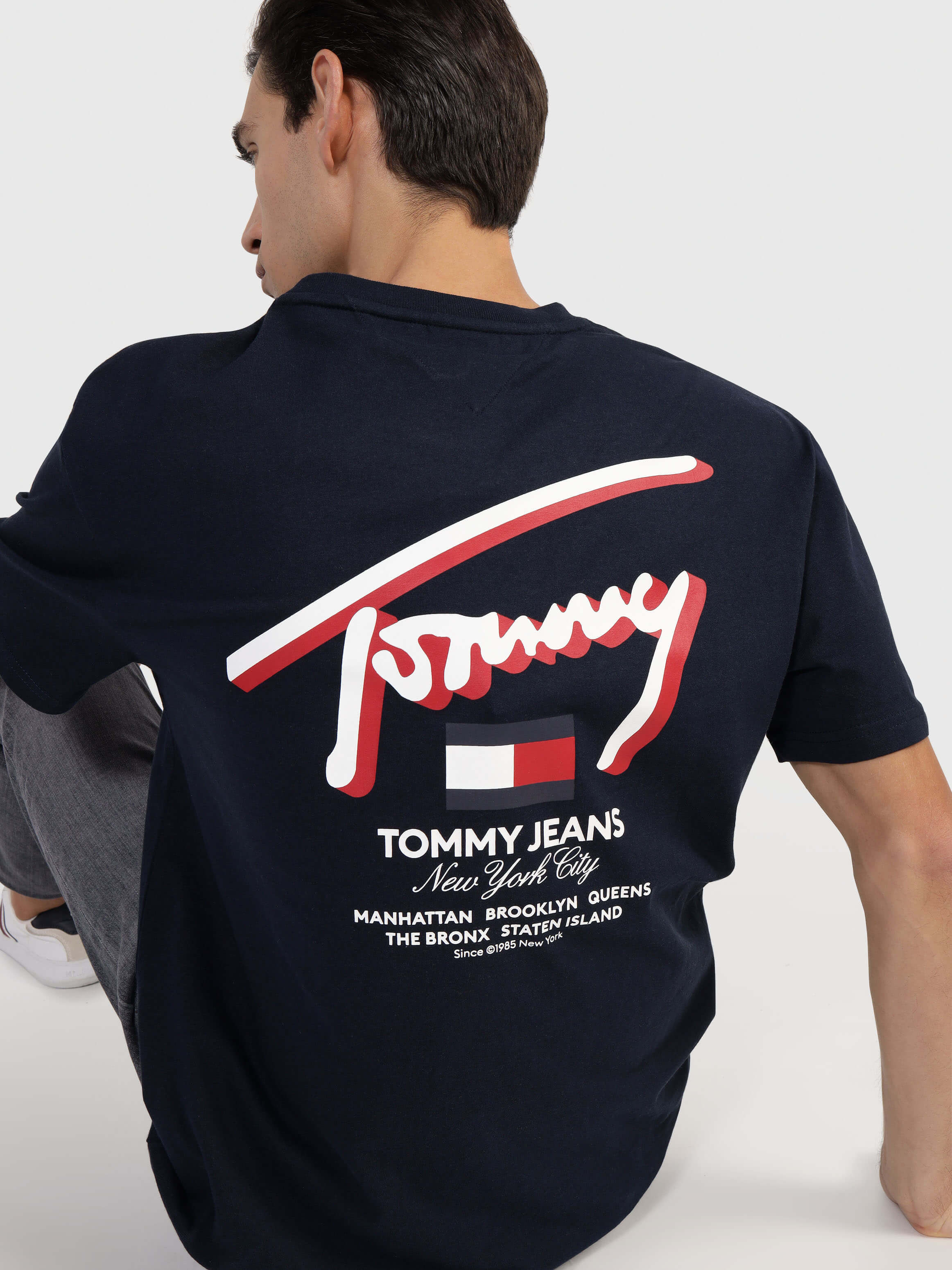 Playera con logo distintivo trasero de hombre Tommy Jeans