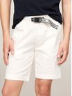 Pantalon-chino-corto-con-cinturon-de-niño-Tommy-Hilfiger