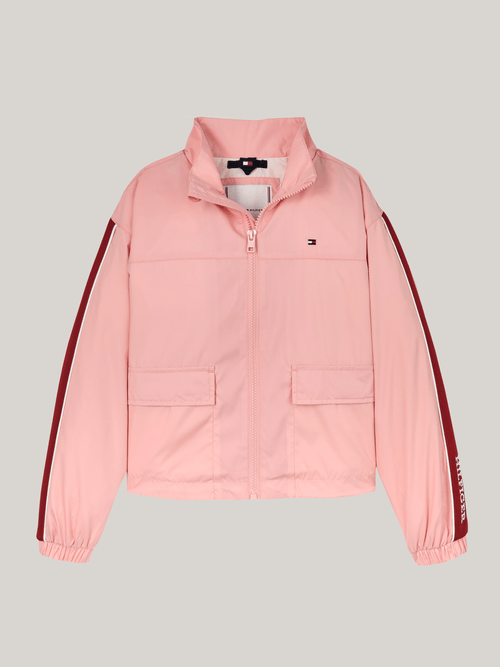 Chamarra-con-franjas-en-las-mangas