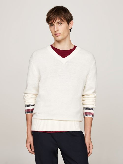 Sueter-de-mezcla-de-lana-con-cuello-de-pico-de-hombre-Tommy-Hilfiger