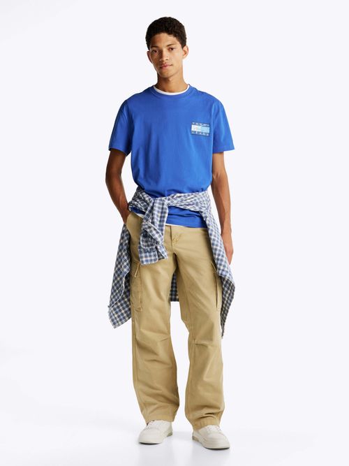 Playera-con-logo-en-la-espalda-de-hombre-Tommy-Jeans-DM0DM21108-C6E