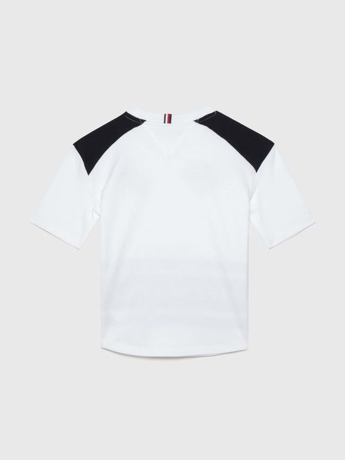 Playera-con-graficos-de-nino-Tommy-Hilfiger-KB0KB08663-YBR