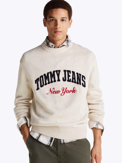 Sueter-de-punto-con-cuello-redondo-de-hombre-Tommy-Jeans-DM0DM21114-aCG