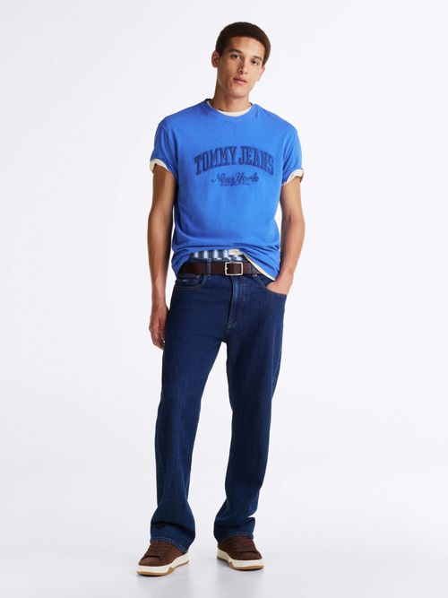 Playera-Varsity-con-efecto-lavado-de-hombre-Tommy-Jeans-DM0DM20356-C6E