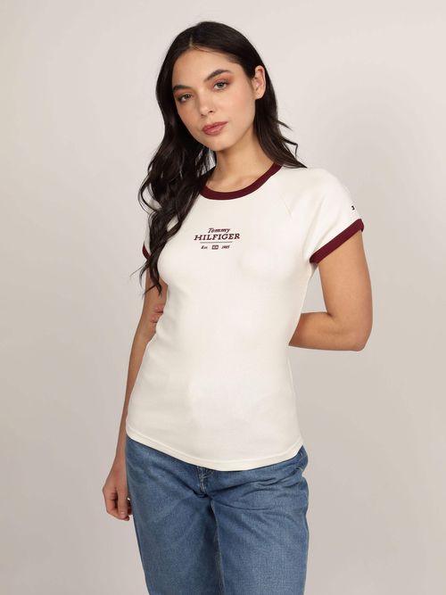 Playera-con-franjas-distintivas-en-mangas-y-cuello-de-mujer-Tommy-Hilfiger-WW0WW43898-Z00