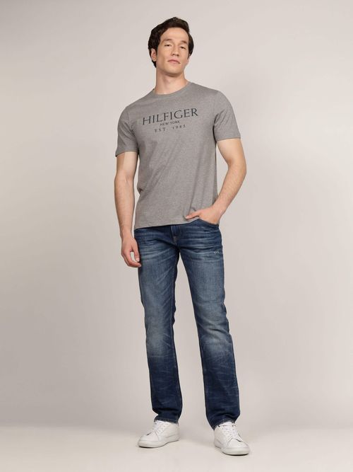 Playera-on-logo-en-el-pecho-de-hombre-Tommy-Hilfiger-MW0MW36499-P91
