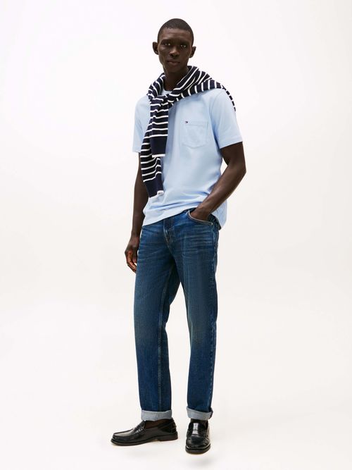 Playera-de-cuello-redondo-con-bolsillo-de-hombre-Tommy-Hilfiger-MW0MW37283-C1O