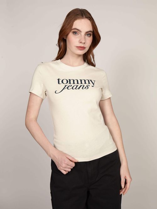 Playera-de-corte-slim-con-logo-de-mujer-Tommy-Jeans-DW0DW19447-ACG