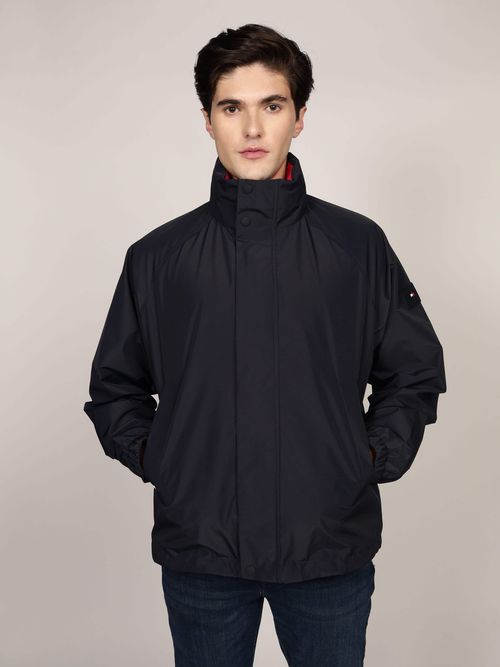 Chamarra-de-regata-con-corte-amplio-de-hombre-Tommy-Hilfiger-MW0MW38708-DW5