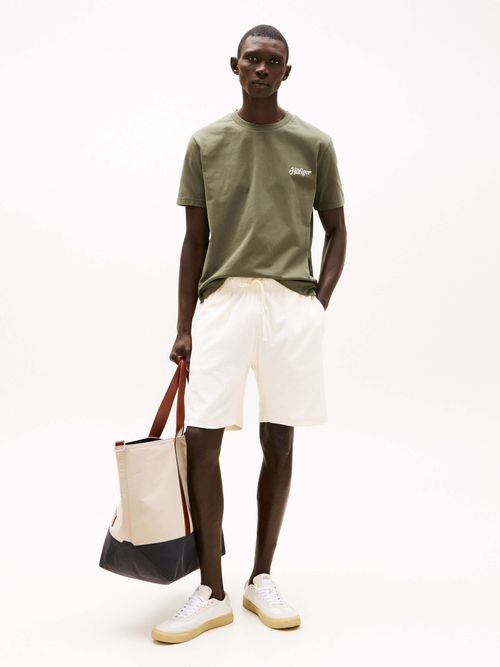 Playera-de-corte-amplio-con-estampado-de-hombre-Tommy-Hilfiger-MW0MW38643-PLI