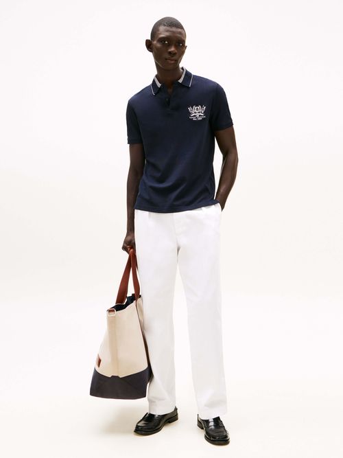 Polo-de-corte-regular-con-escudo-TH-bordado-de-hombre-Tommy-Hilfiger-MW0MW38489-DW5