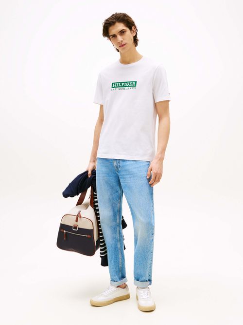 Playera-con-logo-en-el-pecho-de-hombre-Tommy-Hilfiger-MW0MW39149-YBR