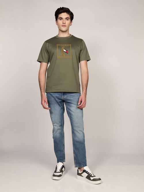 Playera-bordado-en-el-pecho--de-hombre-Tommy-Hilfiger-MW0MW38923-PLI