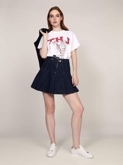 Playera-con-logo-estampado-de-Mujer-Tommy-Jeans-DW0DW20562-YAD