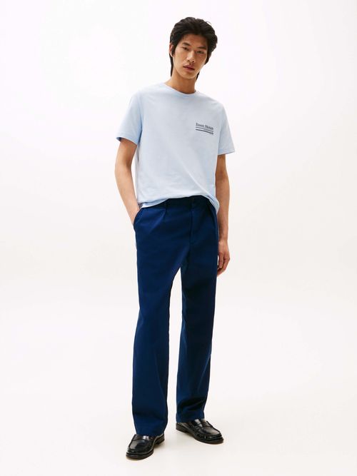 Playera-con-logo-grafico-en-la-parte-trasera