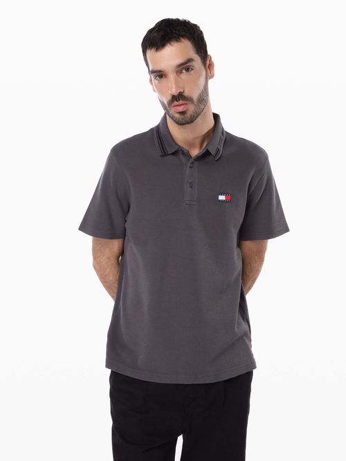 polo-con-franjas-distintivas-de-hombre-tommy-jeans