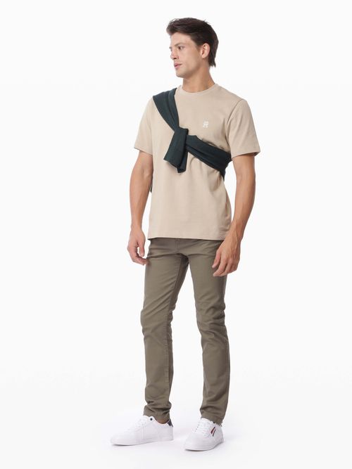 playera-con-monograma-th-a-contraste-de-hombre-tommy-hilfiger