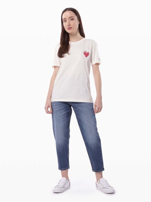 playera-con-corazon-de-mujer-tommy-hilfiger