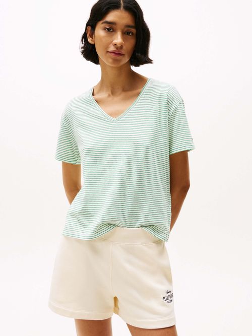 playera-amplia-con-cuello-de-pico-de-mujer-tommy-hilfiger