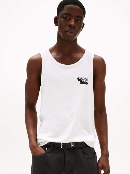 playera-slim-con-logo-3d-sin-mangas-de-hombre-tommy-jeans