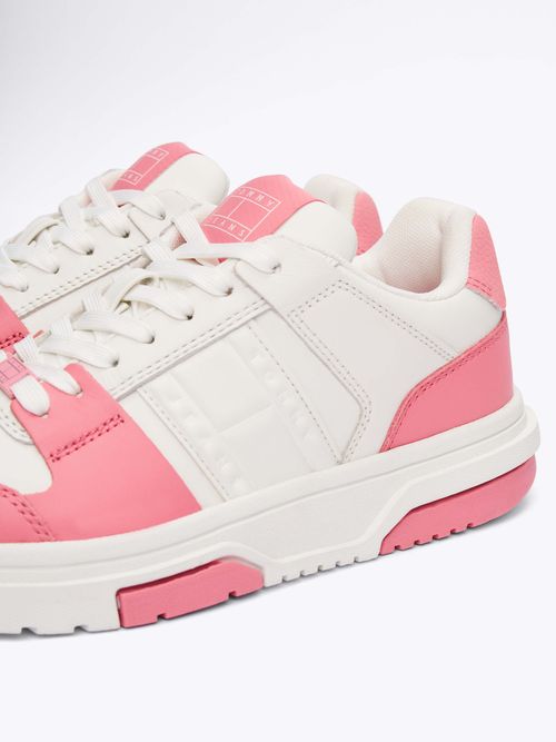 Tenis-The-Brooklyn-de-piel-de-mujer-Tommy-Jeans-EN0EN02783-TIG