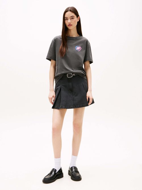 Playera-con-logo-neon-en-la-espalda-de-mujer-Tommy-Jeans-DW0DW21358-BDS