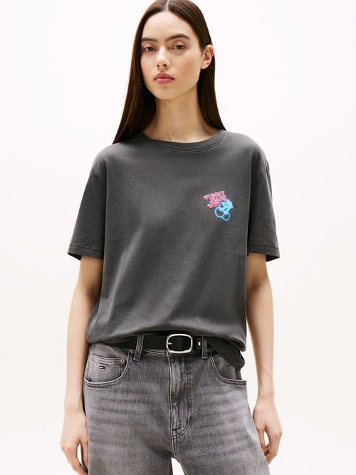 Playera-corte-oversize-logo-neon-en-la-espalda-de-mujer-Tommy-Jeans-DW0DW21358-0GJ