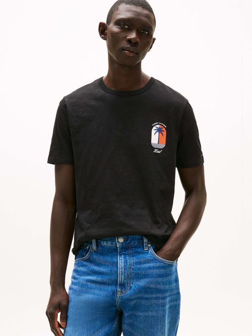Playera-de-cuello-redondo-con-logo-tropical-de-hombre-Tommy-Hilfiger-MW0MW39354-BDS