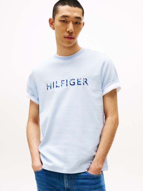 Playera-de-cuello-redondo-con-logo-texturizado-de-hombre-Tommy-Hilfiger-MW0MW39624-C1O