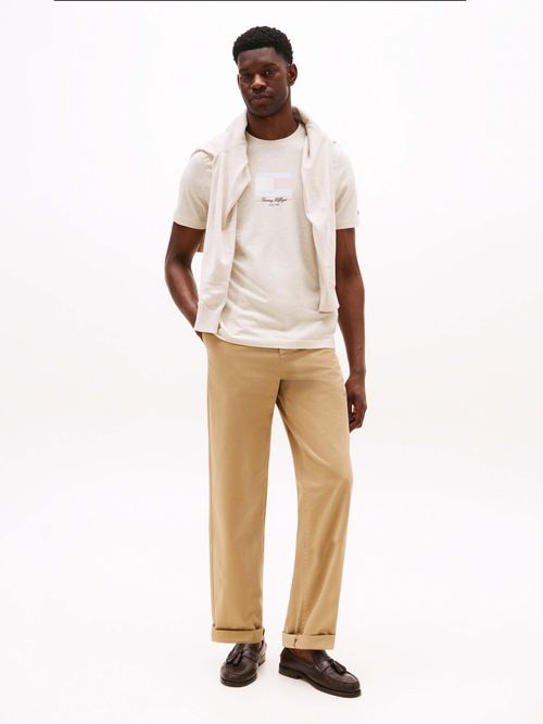 Playera-con-logo-de-rayas-Ithaca-de-hombre-Tommy-Hilfiger-MW0MW39349-HGF