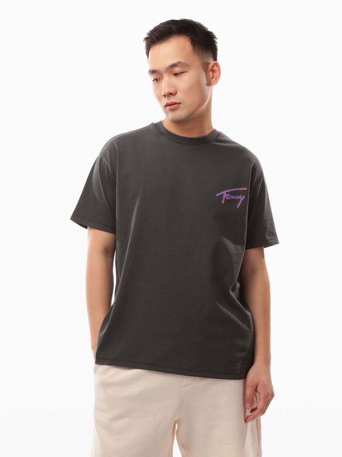 Playera-amplia-con-logo-grafico-de-hombre-Tommy-Jeans-DM0DM20768-BDS