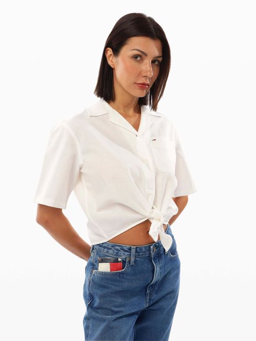 Camisa-cropped-de-manga-corta-y-corte-amplio-de-mujer-Tommy-Jeans-DW0DW20286-YBL